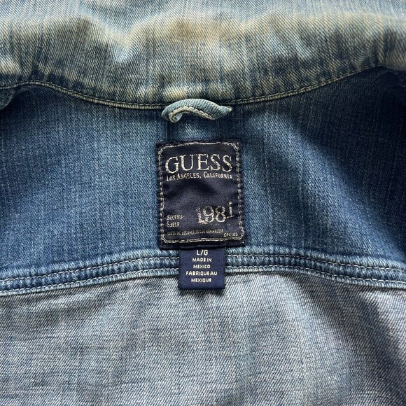 Guess Denim Trucker Jacket Faded Blue Light Wash Size L Women's Large - Picture 7 of 16